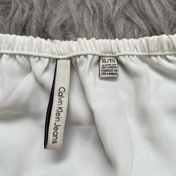 Calvin Klein blouse - Picture 4 of 4